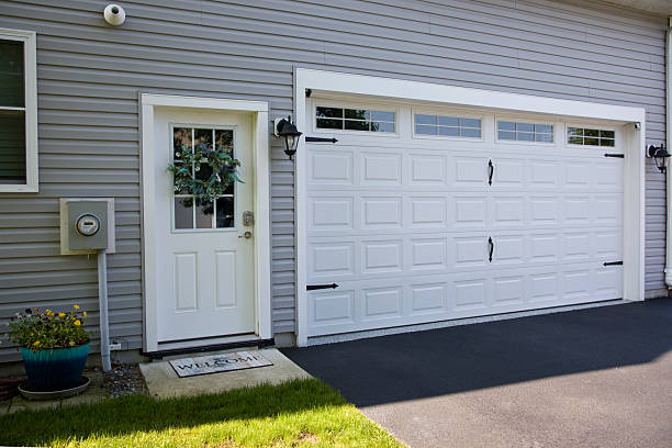 24/7 Emergency Garage Door experts in Apex, NC